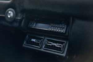 Bild 44/50 von Ferrari 308 GTBi Quattrovalvole (1983)