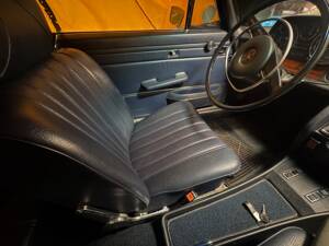 Image 9/32 of Mercedes-Benz 250 C (1972)