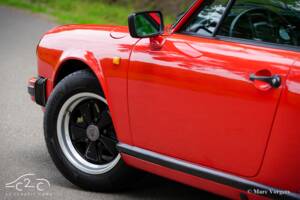 Image 56/63 of Porsche 911 Carrera 3.2 (1986)