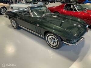 Image 5/9 of Chevrolet Corvette Sting Ray Convertible (1965)