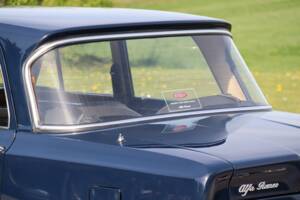 Image 22/50 of Alfa Romeo Giulia Nuova Super 1600 (1978)