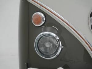Bild 12/15 von Volkswagen T1 Samba 1.2 (1964)