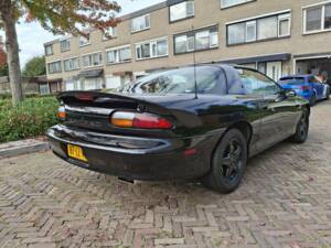 Image 6/8 of Chevrolet Camaro Z28 (1997)