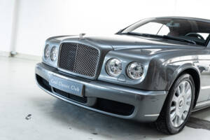 Bild 34/45 von Bentley Azure (2007)