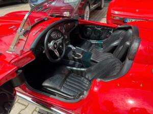 Immagine 11/22 di AC Cobra 289 (1990)