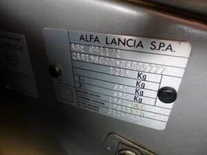 Bild 19/39 von Lancia Y10 LX I.E. (1991)