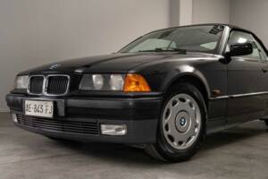 Afbeelding 34/46 van BMW 318i (1995)