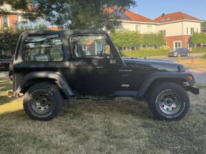 Bild 5/8 von Jeep Wrangler Sport 2.5 (1996)