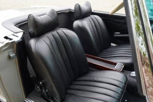 Immagine 13/50 di Mercedes-Benz 280 SL (1969)