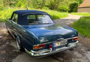 Bild 27/29 von Mercedes-Benz 280 SE 3,5 (1970)