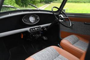 Image 14/24 of Austin Mini 1000 (1970)