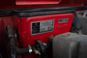 Immagine 24/42 di Mercedes-Benz 240 GD (SWB) (1979)