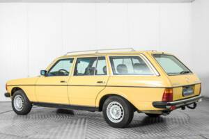 Bild 6/50 von Mercedes-Benz 300 TD Turbodiesel (1981)