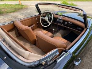 Image 18/29 de Mercedes-Benz 190 SL (1961)