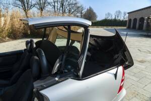 Image 17/50 de Mercedes-Benz SLK 320 (2001)