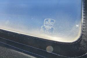 Image 28/39 of Mercedes-Benz SL 320 (1994)