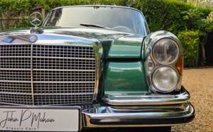 Bild 36/72 von Mercedes-Benz 280 SE 3,5 (1970)