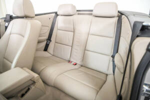 Image 44/50 of BMW 125i (2008)