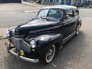 Image 7/10 of Chevrolet Special Deluxe Sedan (1941)