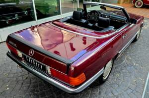 Image 5/34 of Mercedes-Benz 500 SL (1986)