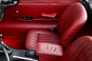 Afbeelding 18/50 van Jaguar E-Type V12 (1973)