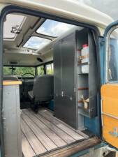 Image 14/18 de Land Rover 109 (1970)