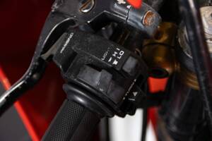 Immagine 38/45 di Honda VFR 400 R (1992)