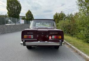 Image 7/24 of Alfa Romeo Giulia 1300 Super (1972)