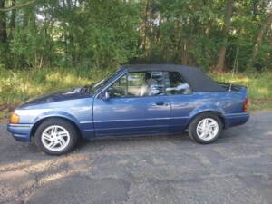 Bild 7/8 von Ford Escort 1.6 Cabrio (1988)