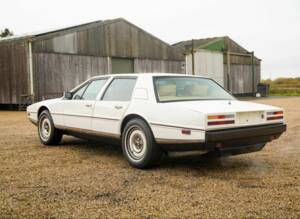 Image 5/28 of Aston Martin Lagonda (1982)