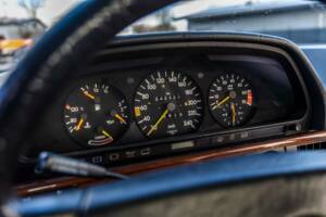 Image 20/175 of Mercedes-Benz 420 SE (1986)