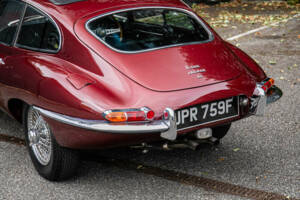 Image 9/40 de Jaguar Type E 4.2 (1967)