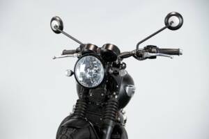 Immagine 26/50 di Triumph DUMMY (2017)