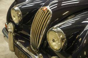 Image 21/50 of Jaguar XK 140 DHC (1955)