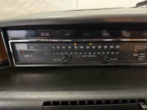 Image 24/26 of Rover 3500 (1970)