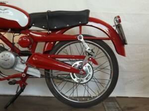 Image 35/44 of Moto Guzzi Cardellino 75 (1957)
