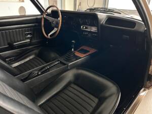 Image 16/35 of Opel GT 1900 (1970)