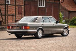 Bild 12/76 von Mercedes-Benz 500 SEL (1985)