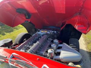Afbeelding 11/12 van Jaguar E-Type (2+2) (1966)