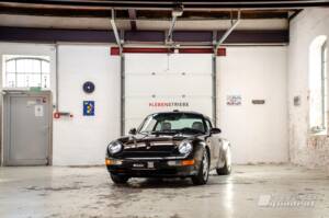 Image 4/23 of Porsche 911 Carrera (1995)