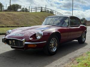 Bild 7/21 von Jaguar E-Type V12 (2+2) (1971)