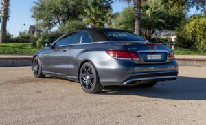 Bild 6/19 von Mercedes-Benz E 400 d 4MATIC (2014)
