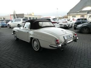 Image 6/27 of Mercedes-Benz 190 SL (1960)