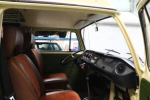 Afbeelding 12/36 van Volkswagen T2b Westfalia (1974)