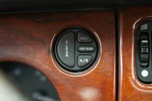 Imagen 45/50 de Jaguar XK8 4.0 (2000)