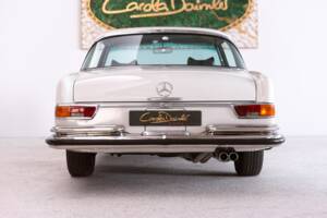 Bild 9/39 von Mercedes-Benz 280 SE 3,5 (1970)