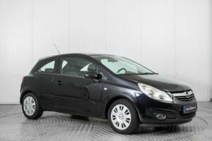 Bild 5/40 von Opel Corsa 1.2 (2008)