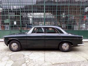 Image 3/34 of Rover 3 Litre Mk II (1963)