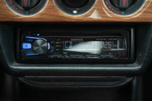 Image 31/50 of Mercedes-Benz 190 E 1.8 (1991)