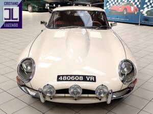 Bild 3/54 von Jaguar E-Type 4.2 (1967)